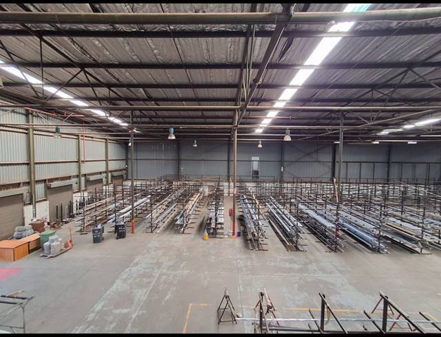 2,400M² WAREHOUSE TO LET IN HERIOTDALE